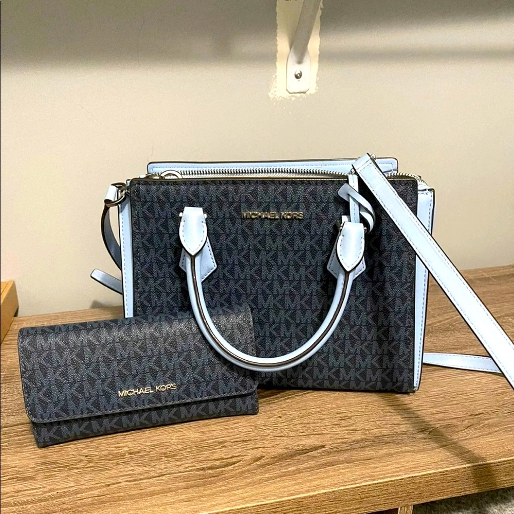 Michael Kors Purse and Wallet set